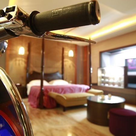 Water City Motel Daya Bagian luar foto