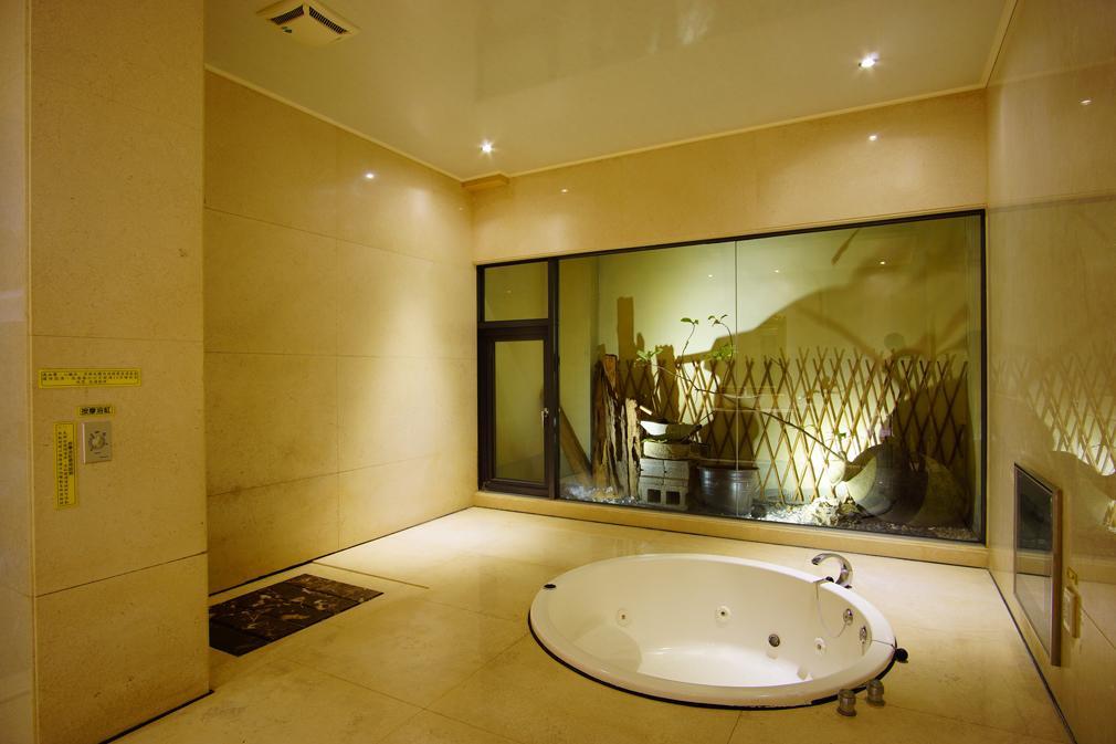 Water City Motel Daya Bagian luar foto