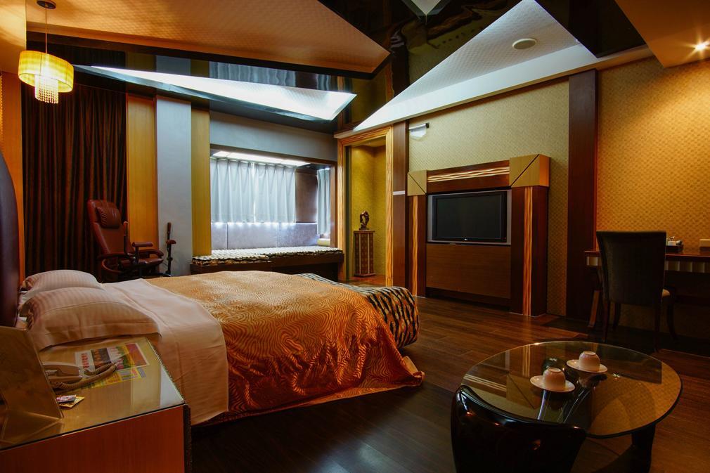 Water City Motel Daya Bagian luar foto