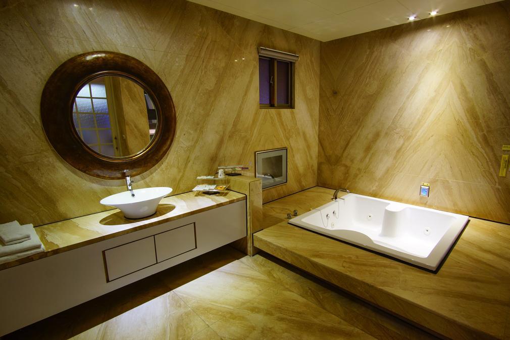 Water City Motel Daya Bagian luar foto