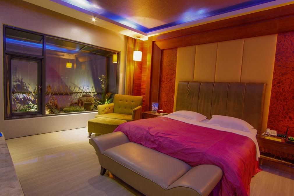Water City Motel Daya Bagian luar foto