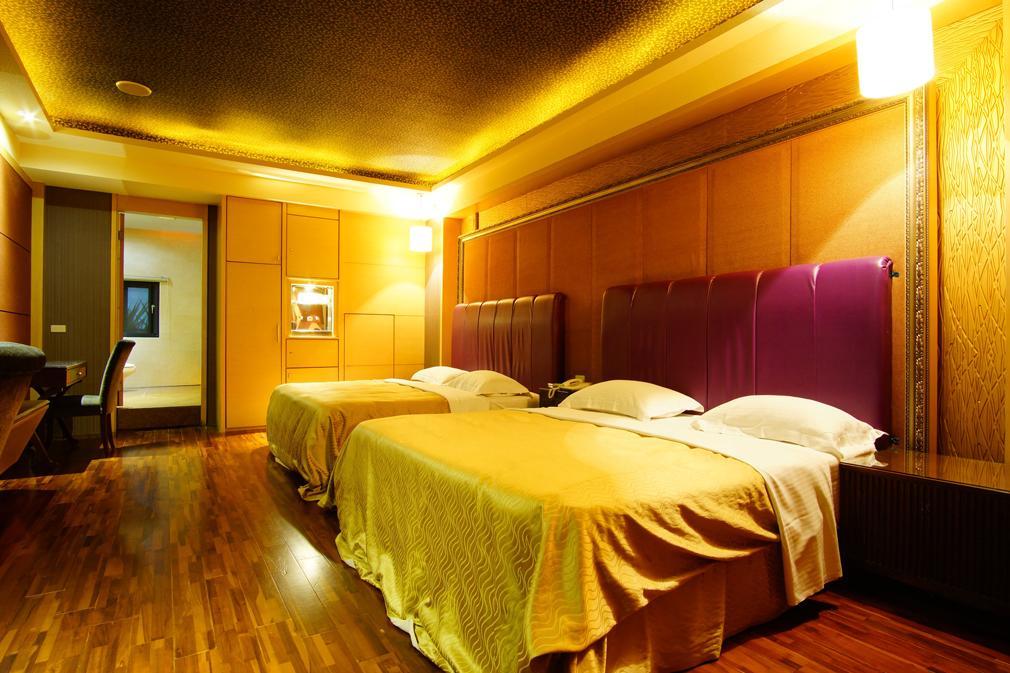 Water City Motel Daya Bagian luar foto
